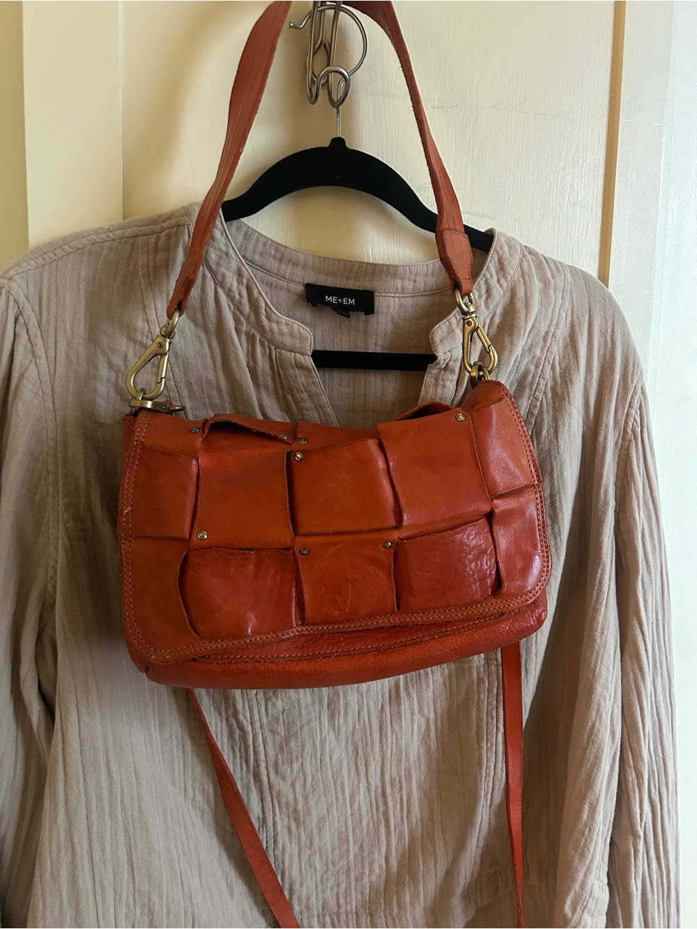 CAMPOMAGGI Edera basket weave leather crossbody bag purse. Hacienda Orange.